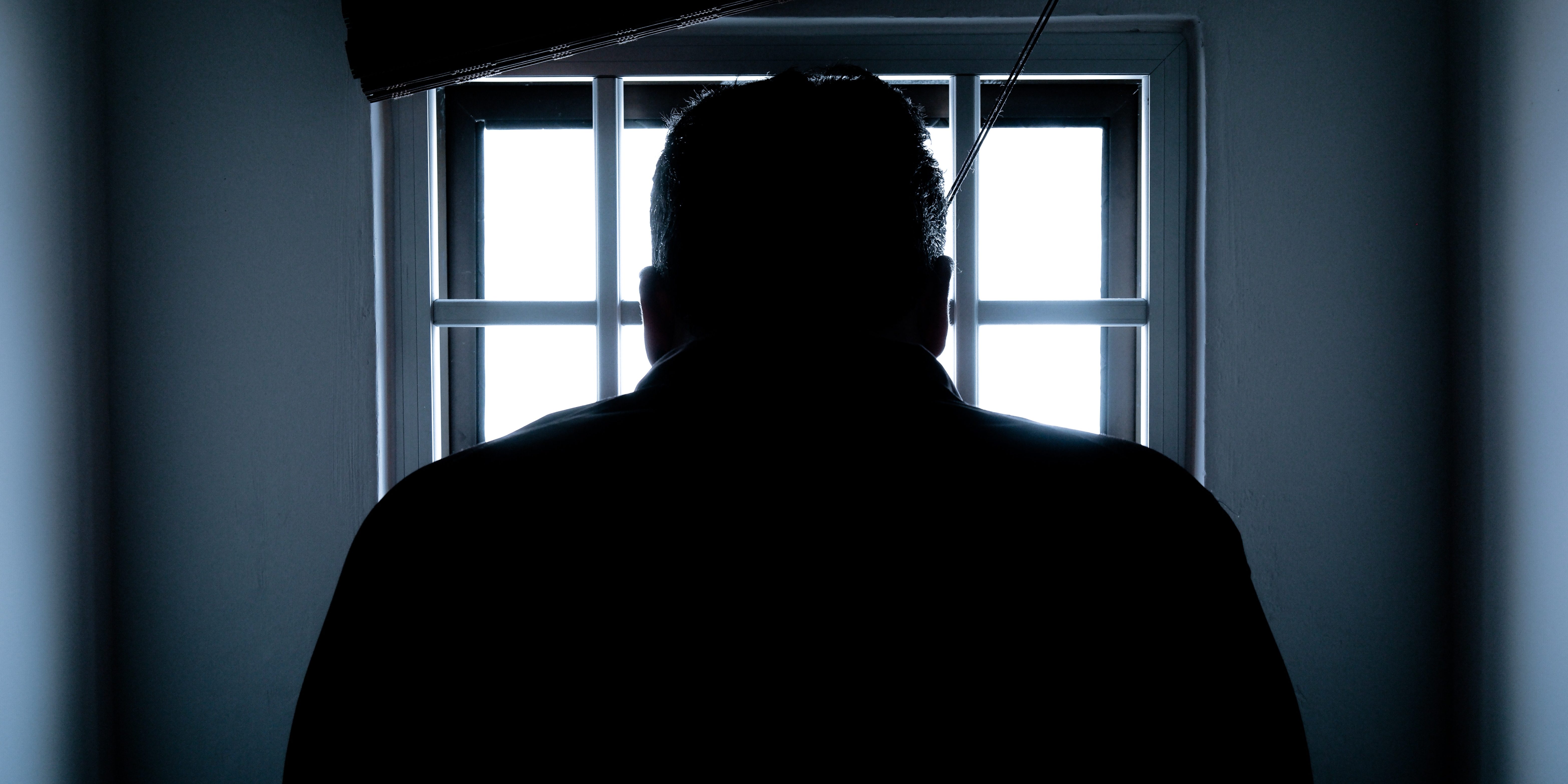 backlit-crime-dark-143580