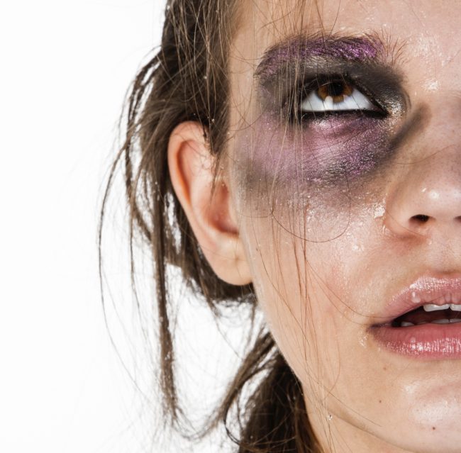 brown-eyes-brunette-close-up-1475426