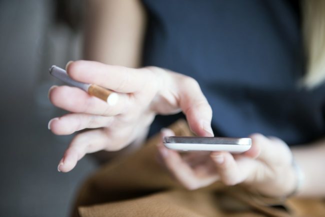 Mobilephonesmoking-e1463735259584