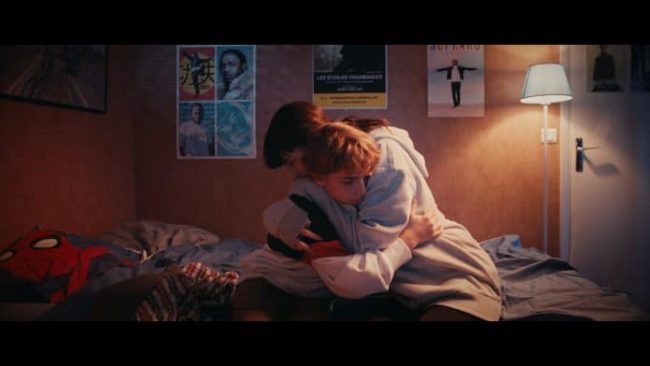 03_Montage_Backroom-Casting_221219.00_02_18_05.Still010-696×392